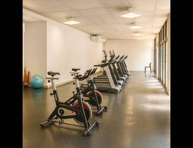 2 BEDROOM APARTMENT FOR SALE IN UMHLANGA RIDGE